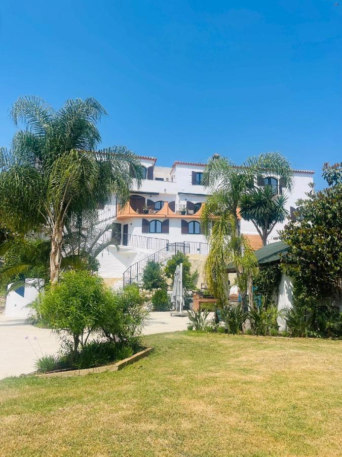 La Pina Verde Estepona Luaran gambar